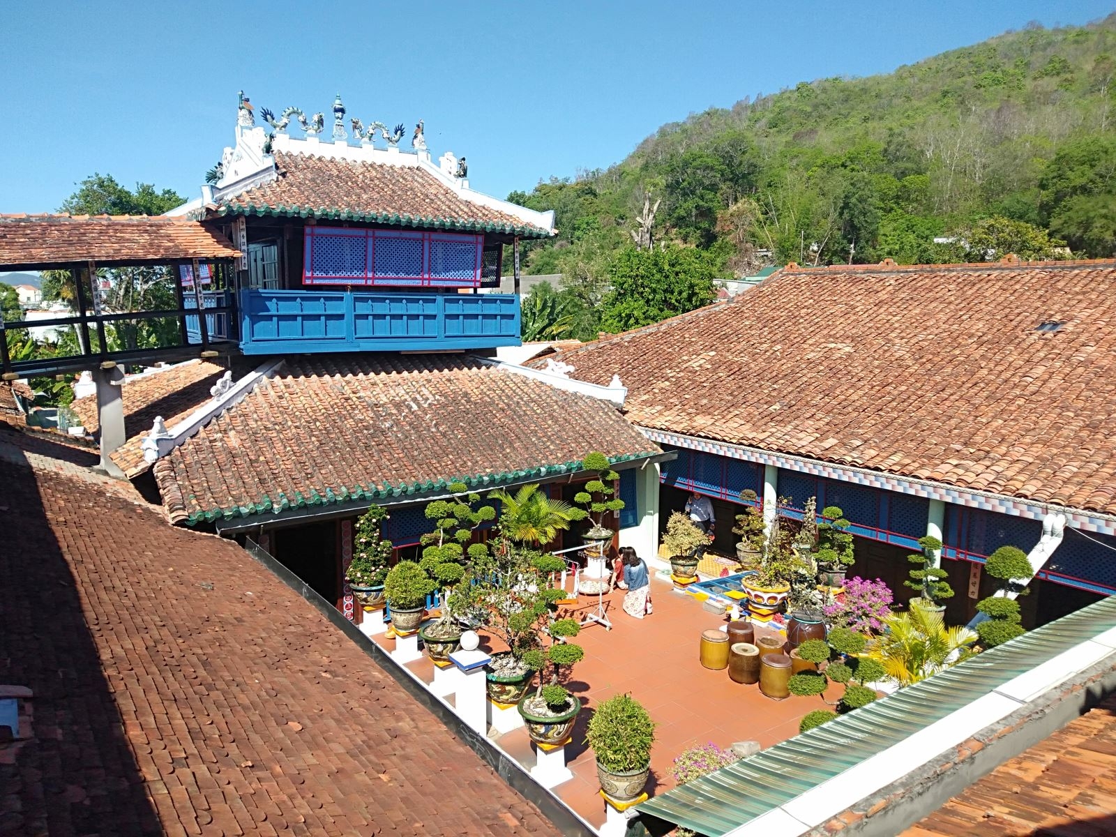 de nha lon long son thanh diem du lich van hoa hap dan