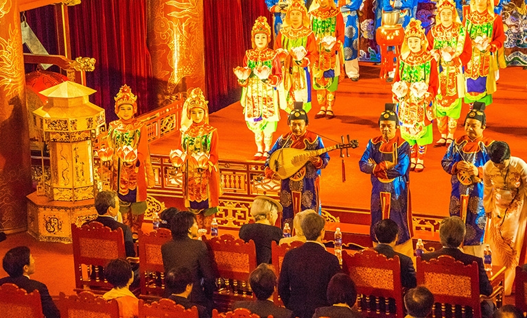 Xây dựng thương hiệu du lịch văn hóa Việt Nam dựa trên giá trị di sản và văn hóa ẩm thực