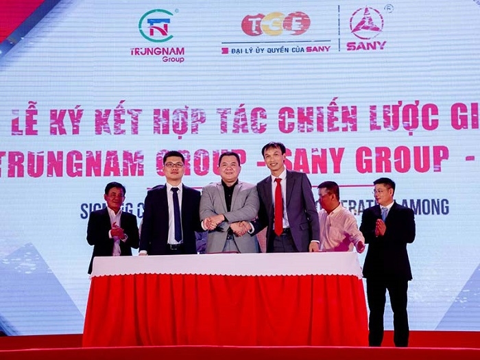 Tập đoàn Trung Nam nhận bàn giao 23 thiết bị đầu tiên phục vụ dự án năng lượng tái tạo Tập đoàn Trung Nam nhận bàn giao 23 thiết bị đầu tiên phục vụ dự án năng lượng tái tạo