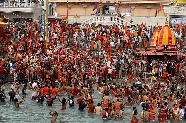 Lễ hội Kumbh Mela đông nghịt người hôm 14/4