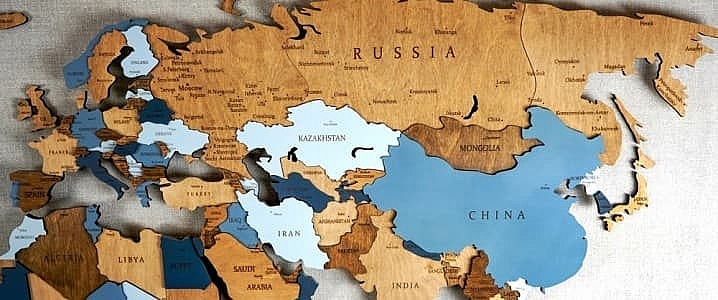 Iran và Nga thảo luận về việc hoán đổi nguồn cung dầu và khí đốt