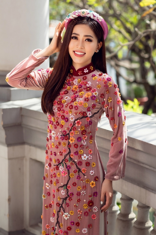 Ngây ngất với vẻ đẹp của Top 3 Hoa hậu Việt Nam trong bộ ảnh Tết