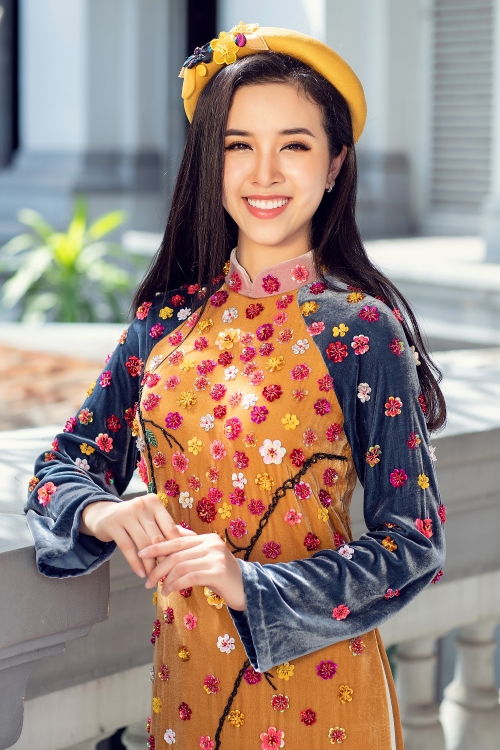 Ngây ngất với vẻ đẹp của Top 3 Hoa hậu Việt Nam trong bộ ảnh Tết