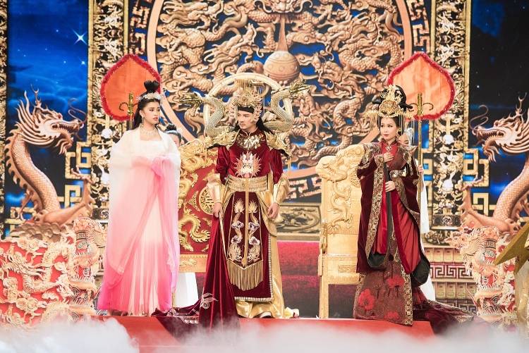 he lo hinh anh hoa hau tran tieu vy dong tao xuan ky hoi 2019