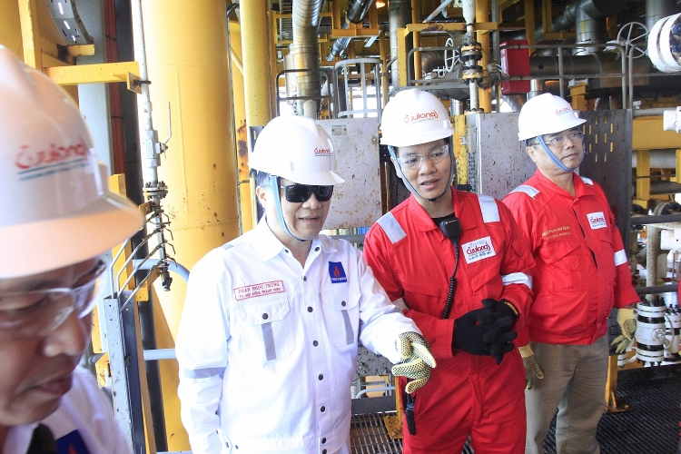lanh dao pvn tham va lam viec tren gian stv cpp va cntt so 2
