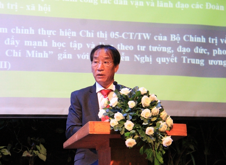 quyet liet doi moi vi su phat trien ben vung