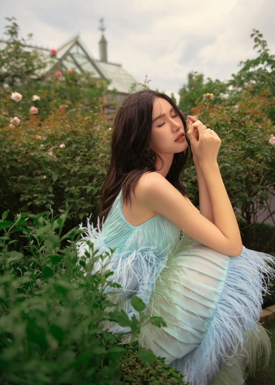 Á hậu IELTS 8.0 Phương Anh được Miss International chúc mừng sinh nhật