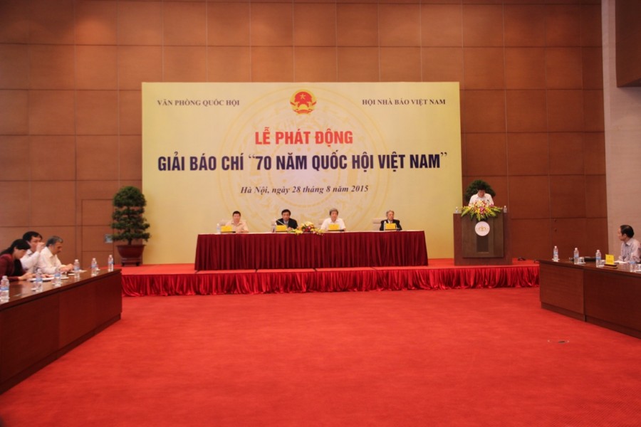 khoi-dong-giai-bao-chi-70-nam-quoc-hoi-viet-nam