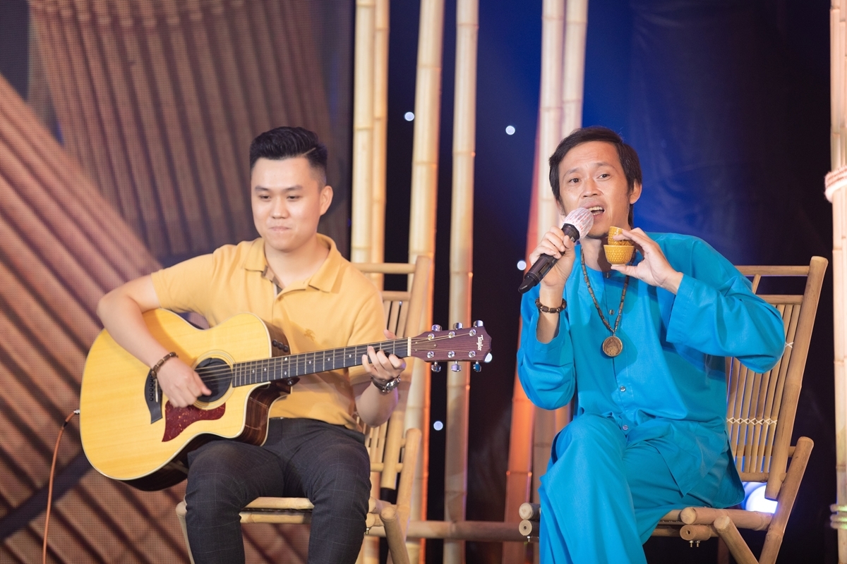hoai linh nhay hip hop trong dem nhac ung ho da nang